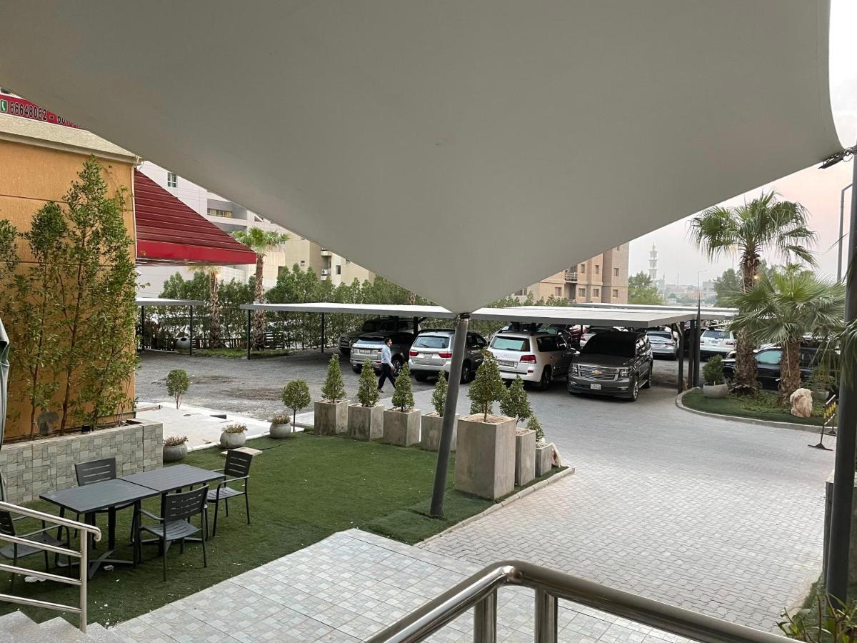 Wahaj Boulevard Hotel Apartmentوهج بوليفارد للشقق الفندقية 科威特 外观 照片